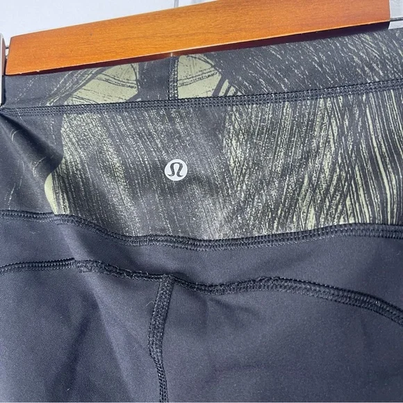 Lululemon Athletica Fresh Mesh Run Crop Leggings Size 6 - Picture 7 of 10